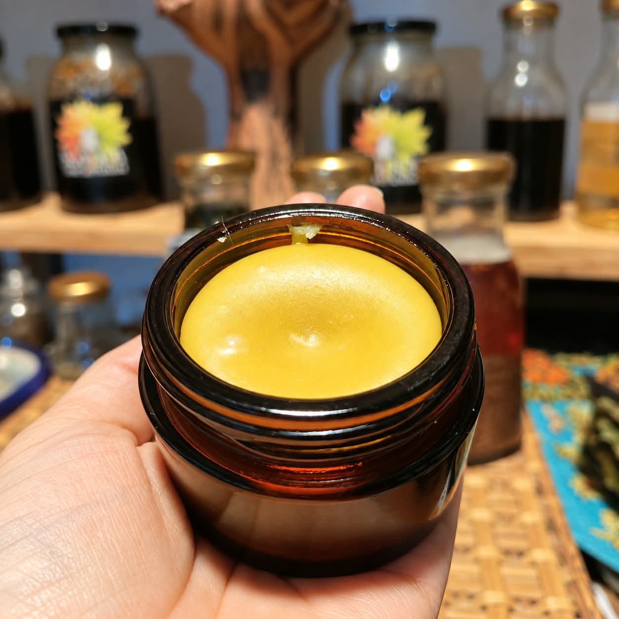 Ungüento de Cannabis y lavanda